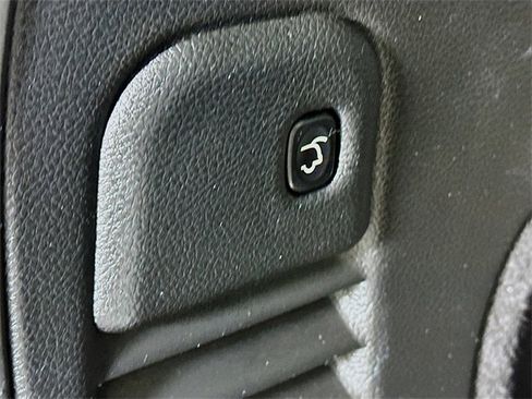 Used 2019 Jeep Grand Cherokee Limited w/ Luxury Group II image 13