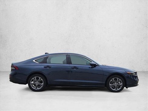 Used 2025 Honda Accord EX-L image 4
