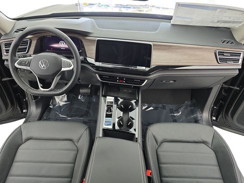 New 2026 Volkswagen Atlas SEL image 9