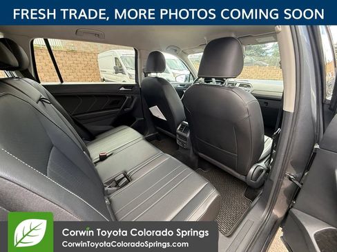 Used 2022 Volkswagen Tiguan SE AWD/4WD image 9