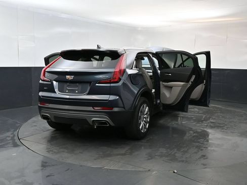 Used 2019 Cadillac XT4 Premium Luxury w/ Cold Weather Package AWD/4WD image 29