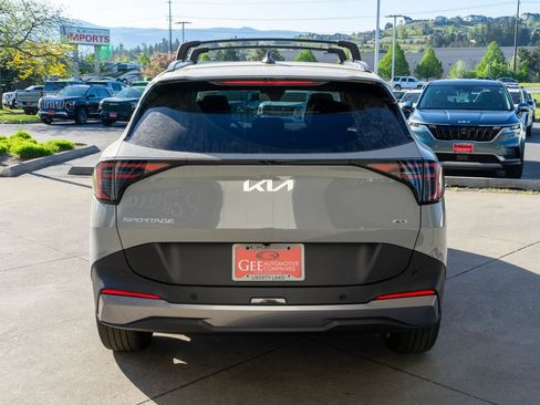 New 2026 Kia Sportage EX w/ EX Panorama Roof Package AWD/4WD image 6