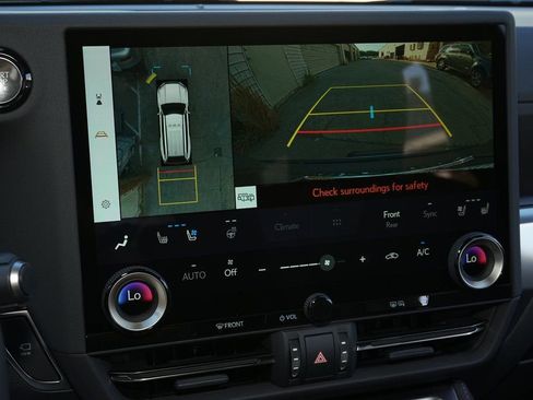 Used 2026 Lexus GX 550 w/ Accessory Package (2T) image 15