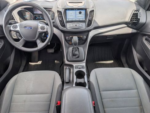 Used 2016 Ford Escape SE w/ Equipment Group 201A FWD image 5