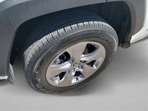 Used 2024 Toyota RAV4 LE image 11