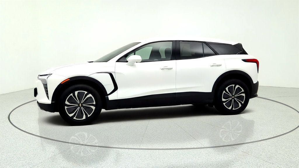 Used 2024 Chevrolet Blazer EV LT AWD/4WD image 8
