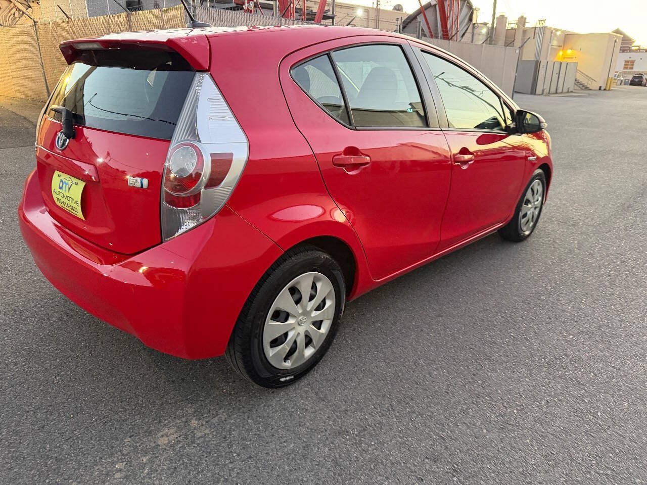 Used 2014 Toyota Prius C Three FWD image 32