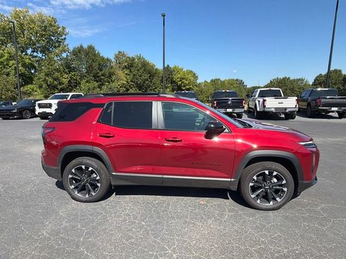 Used 2026 Chevrolet Equinox RS w/ Convenience Package III FWD image 11