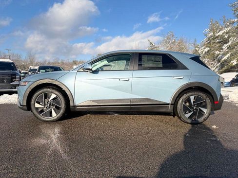 New 2026 Hyundai Ioniq 5 SE image 3