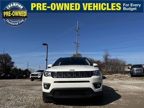 Used 2018 Jeep Compass Latitude w/ Popular Equipment Group image 4