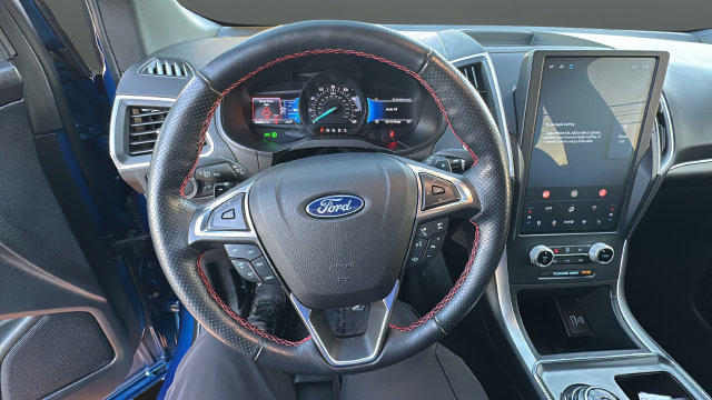 Used 2022 Ford Edge ST-Line w/ Class II Trailer Tow Package AWD/4WD image 16