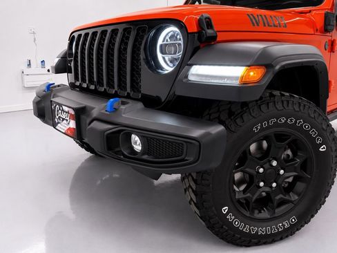 Used 2023 Jeep Wrangler Unlimited w/ Cold Weather Group AWD/4WD image 13