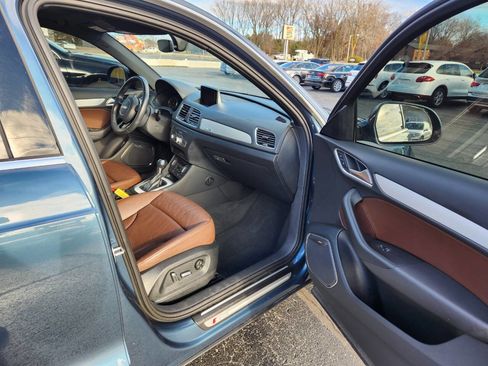 Used 2018 Audi Q3 2.0T Premium Plus w/ Premium Plus Package image 16