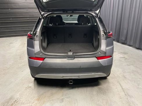 Used 2023 Chevrolet Bolt EUV LT w/ Comfort Package image 4