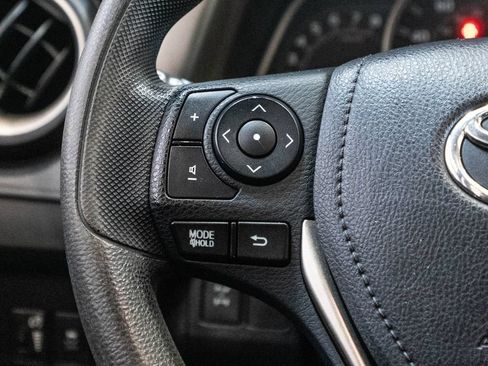 Used 2015 Toyota RAV4 LE AWD/4WD image 19