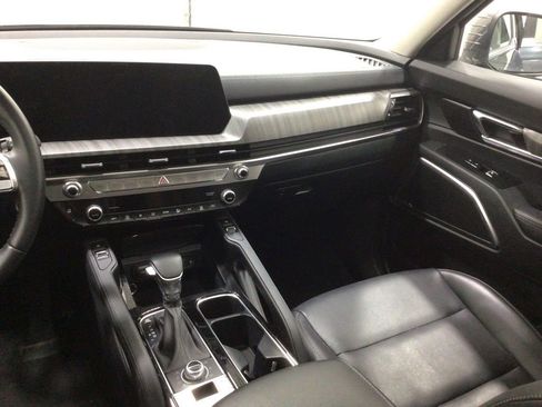 Used 2024 Kia Telluride EX AWD/4WD image 35
