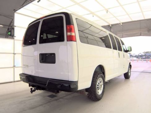 Used 2013 Chevrolet Express 3500 LS RWD image 4
