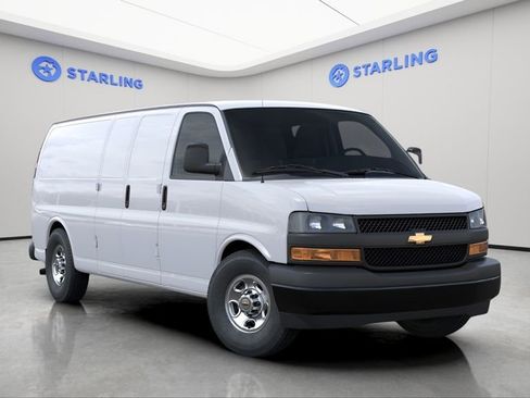New 2026 Chevrolet Express 2500 Extended w/ Driver Convenience Package RWD image 7