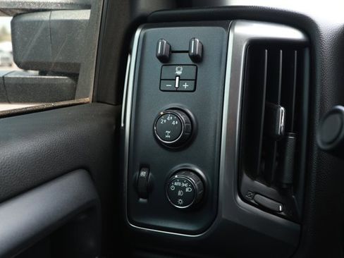 Used 2016 Chevrolet Silverado 2500 LT w/ LT Convenience Package image 16