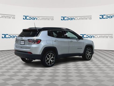 New 2026 Jeep Compass Limited image 8