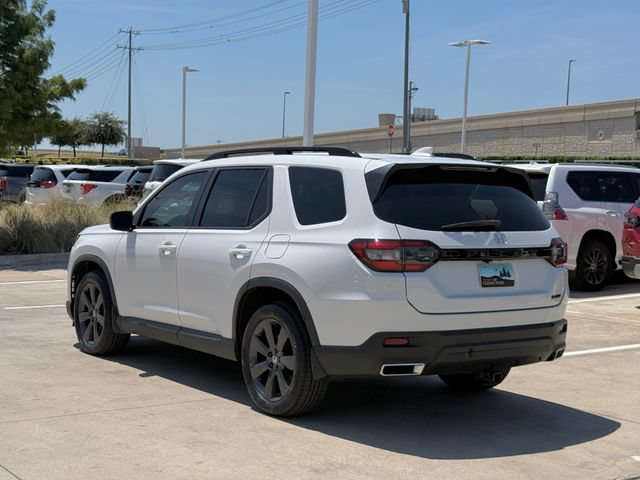 Used 2023 Honda Pilot Sport image 9
