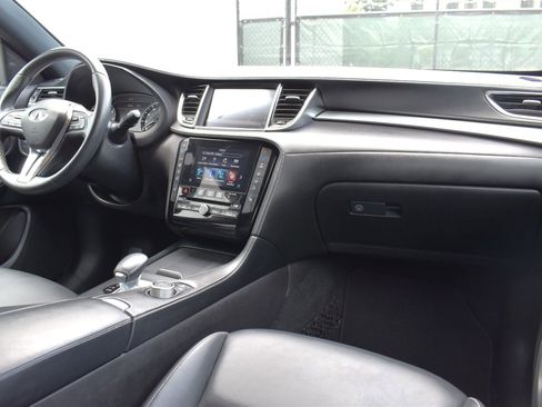 Used 2020 INFINITI QX50 Essential w/ Edition 30 Package AWD/4WD image 13