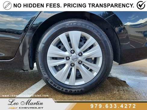 Used 2025 Nissan Sentra S FWD image 7