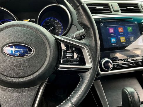 Used 2018 Subaru Outback 2.5i Limited w/ Popular Package #2 image 11