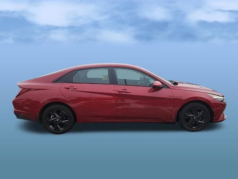 Certified 2023 Hyundai Elantra SEL image 9