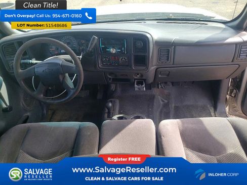 Used 2007 Chevrolet Silverado 1500 W/T w/ Light Duty Power Package AWD/4WD image 11