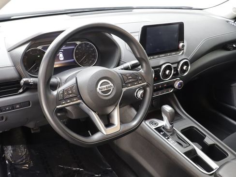 Used 2023 Nissan Sentra SV FWD image 7
