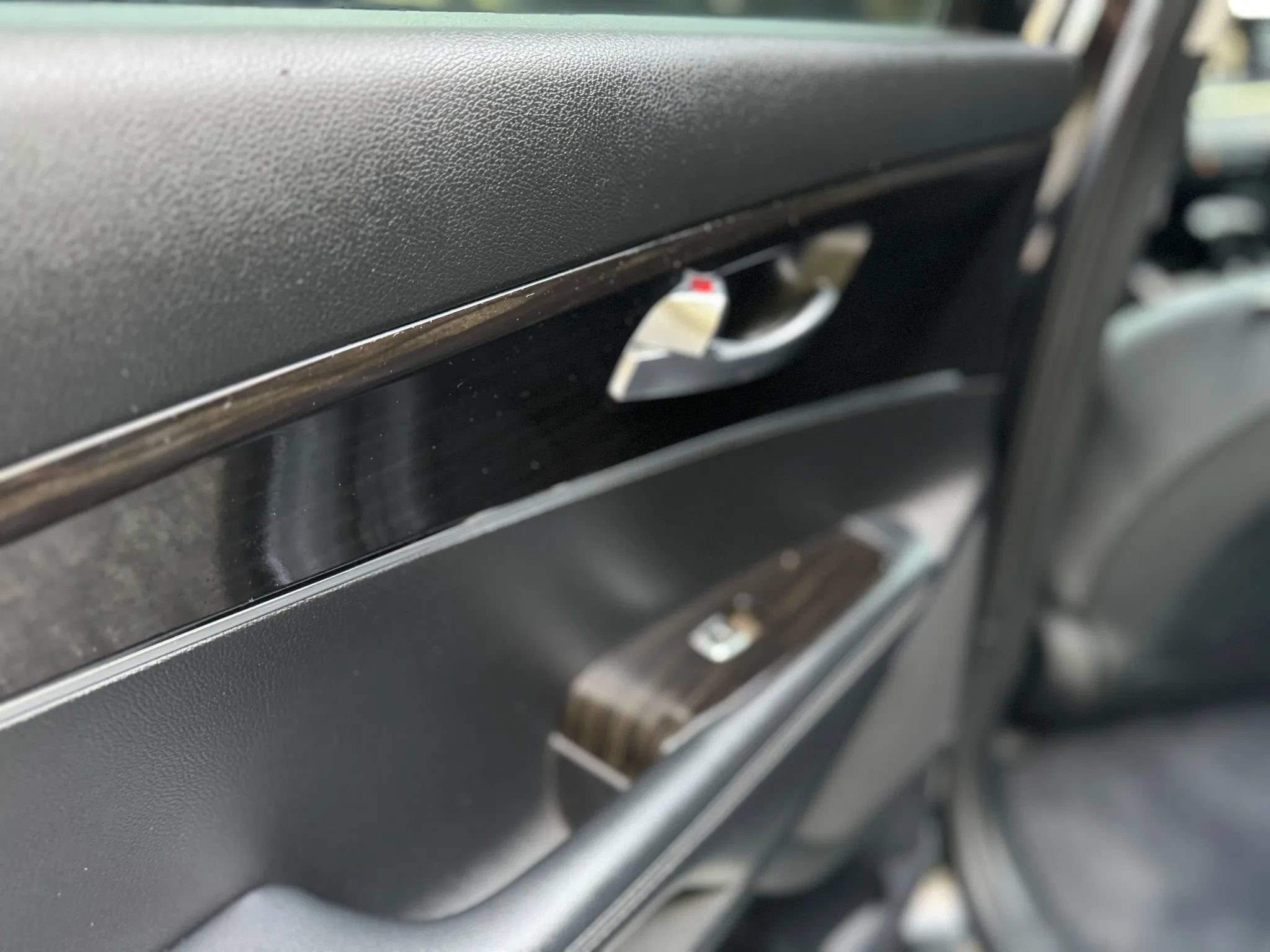 Used 2019 Kia Sorento L FWD image 29