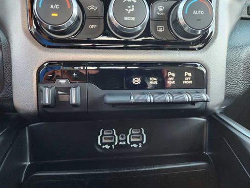 Used 2019 RAM 3500 Lone Star AWD/4WD image 29