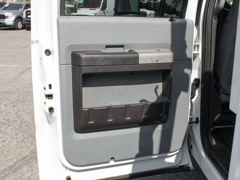 Used 2016 Ford F450 XLT image 29