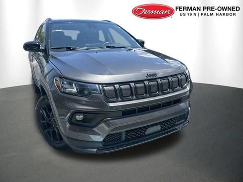 Used 2022 Jeep Compass Latitude w/ Convenience Group FWD image 2