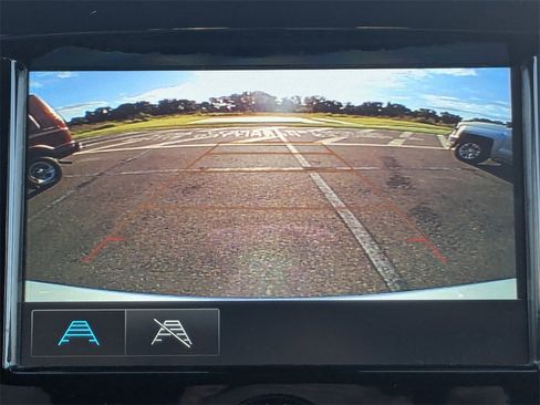 Used 2019 Chevrolet Traverse LS image 25