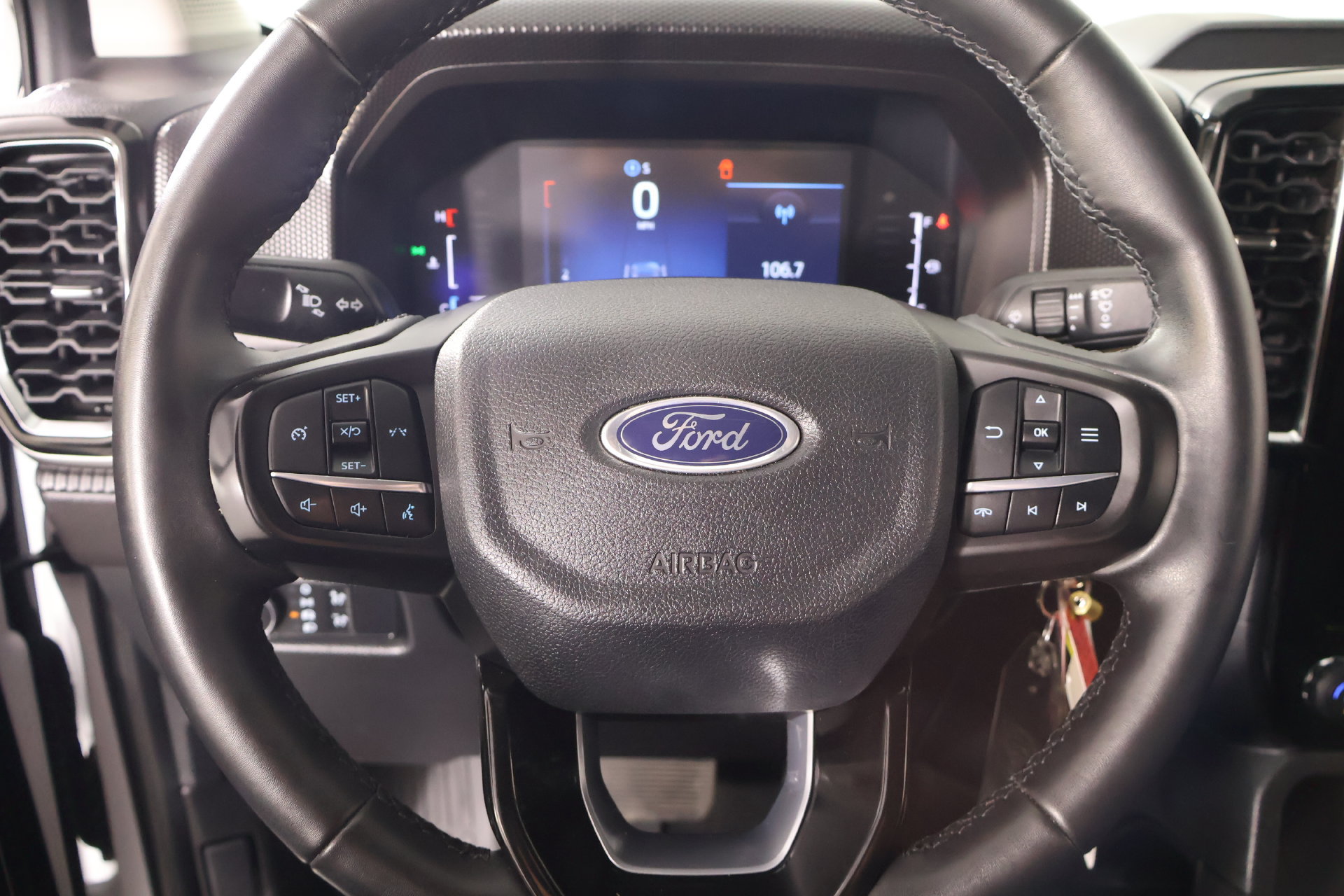 Used 2024 Ford Ranger XLT w/ Advanced Towing Package AWD/4WD image 3