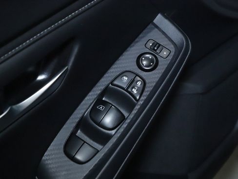 Certified 2025 Nissan Sentra SV FWD image 18