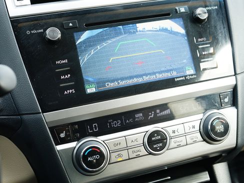 Used 2017 Subaru Outback 2.5i Limited image 25