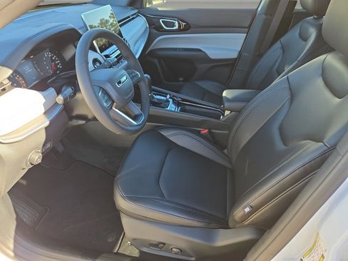 New 2026 Jeep Compass Limited AWD/4WD image 33
