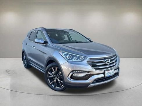 Used 2017 Hyundai Santa Fe Sport FWD image 1