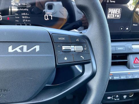 Used 2025 Kia K4 FWD image 24