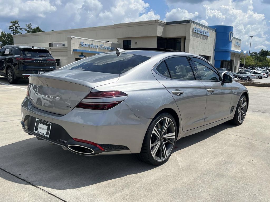 Used 2025 Genesis G70 3.3T Advanced w/ Sport Prestige Package RWD image 3