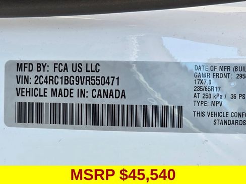 New 2027 Chrysler Pacifica Select FWD image 42
