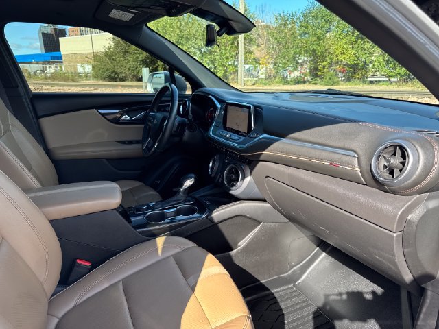 Used 2019 Chevrolet Blazer Premier w/ Sun and Wheels Package AWD/4WD image 29