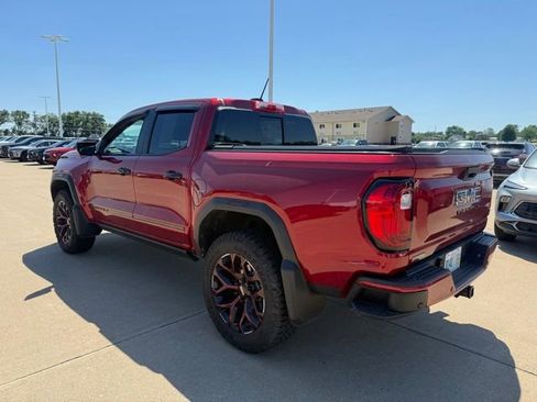Used 2025 GMC Canyon Denali AWD/4WD image 6