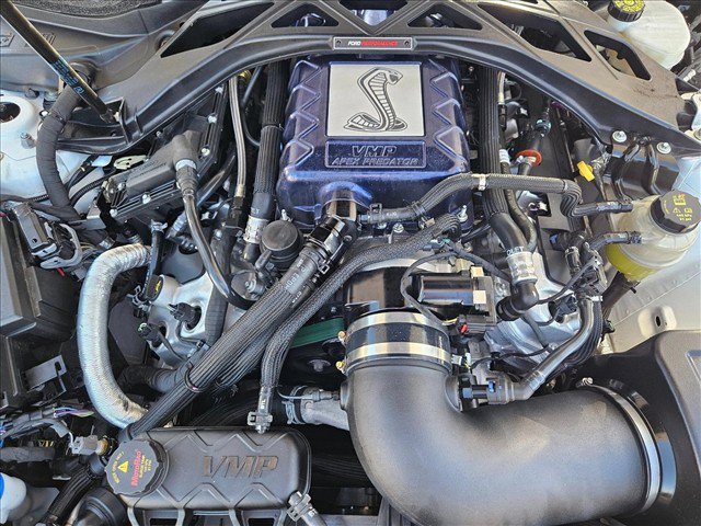 Used 2022 Ford Mustang Shelby GT500 w/ Technology Package RWD image 27