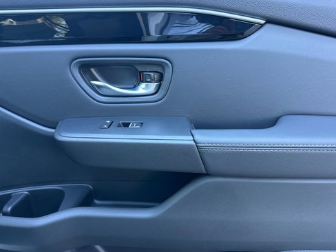 Used 2025 Honda Pilot EX-L image 21