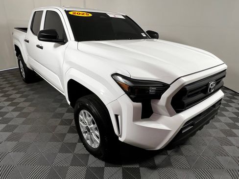 Certified 2025 Toyota Tacoma SR RWD image 4