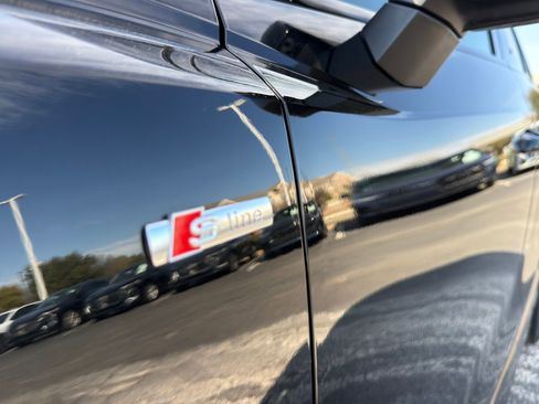 Certified 2023 Audi Q3 2.0T Premium w/ Black Optic Sport Package image 3